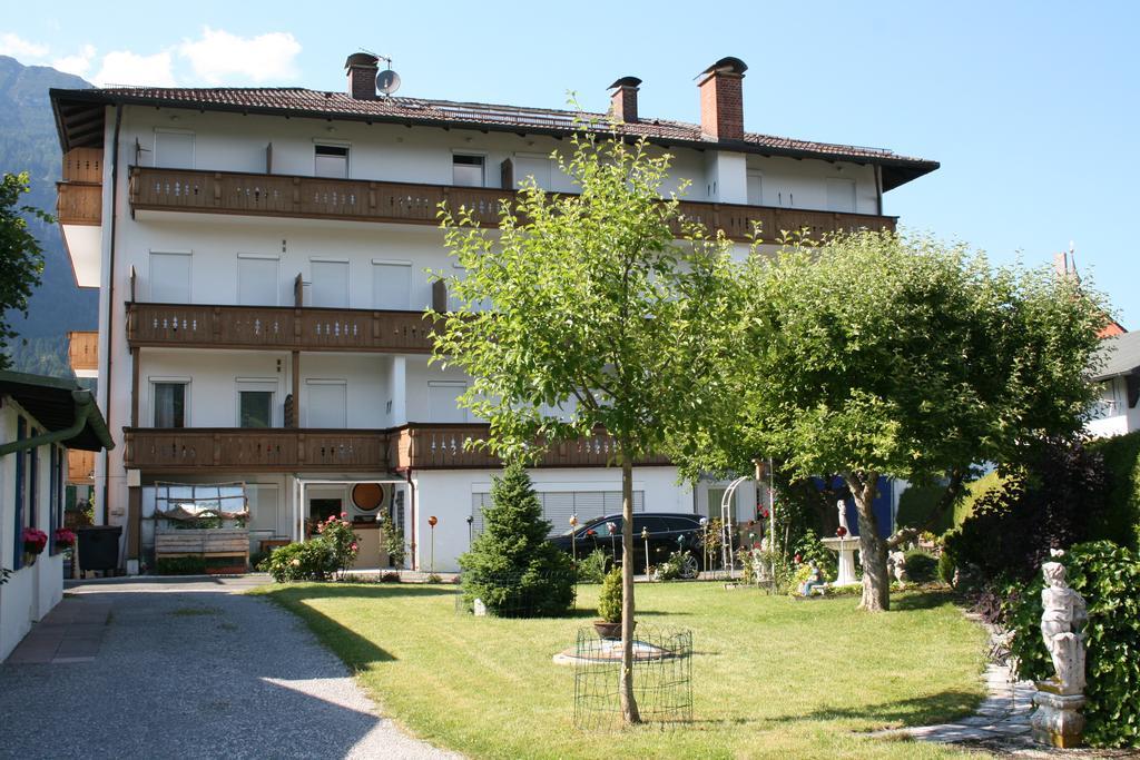 Hotel Garni Almenrausch Und Edelweiss Garmisch-Partenkirchen Exterior foto